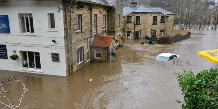 How Sellers Can Get the Best Deal for a Flood-Damaged Home