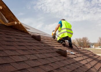 Signs You May Need To Repair Your Roof