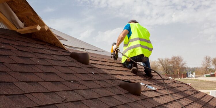Signs You May Need To Repair Your Roof