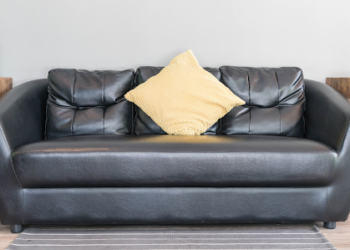 The Art of Choosing a Leather Sofa That Balances Style and Comfort