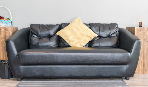 The Art of Choosing a Leather Sofa That Balances Style and Comfort